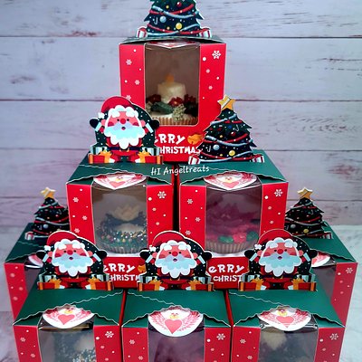 Individual Christmas Cupcakes 