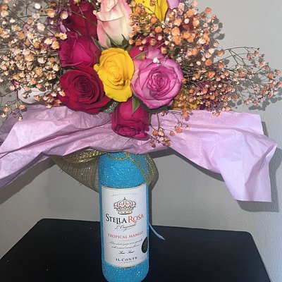 Glitter Bottles W/ Flowers 