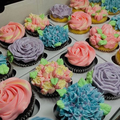 Custom Cupcakes 