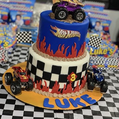 2 Tier Cake