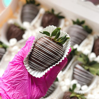 Chocolate Dipped Strawberries