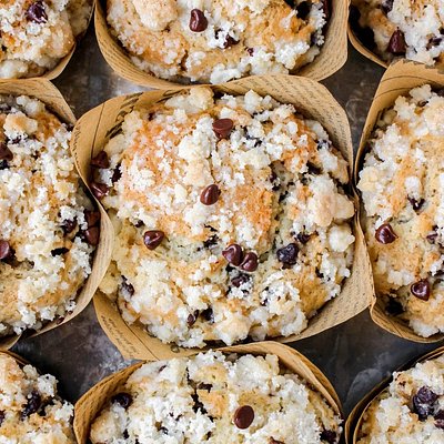 JUMBO Chocolate Chip Muffins (4pk)
