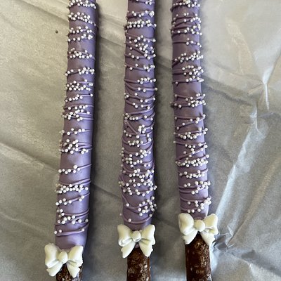 Chocolate Covered Pretzels 