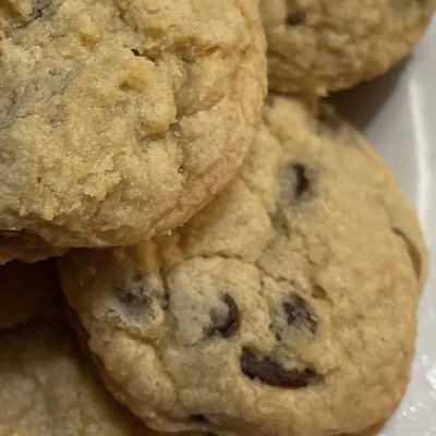 1/2 Dzn Chocolate Chip Cookies