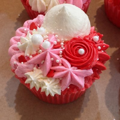 Valentine Cupcakes (12)
