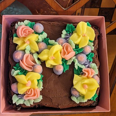 Monogramed Flower Brownie (Single Serving)