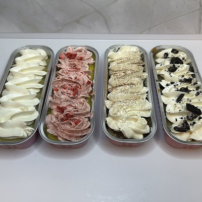Cake tasting box