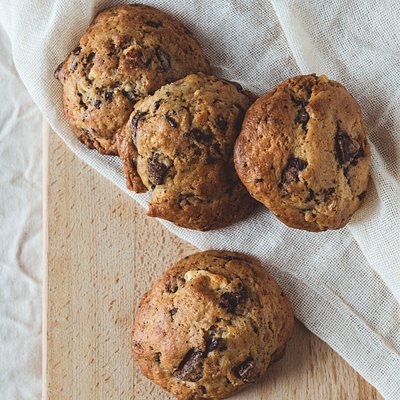 chocolate chip cookies (pack of 4)