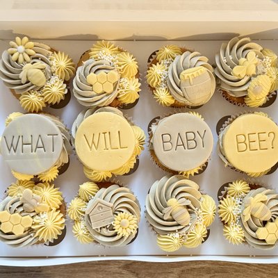 Box Of 12 Cupcakes