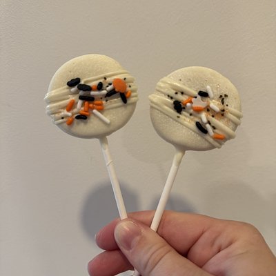 Cake Pucks For Any Occasion 
