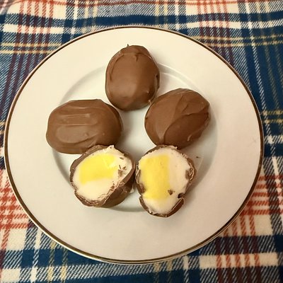 Crème Eggs