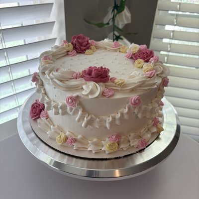 8” Round 3 Layer Cake (serves 14-20) 