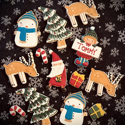 Santas On His Way