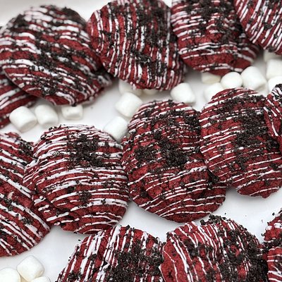 Red Velvet Oreo Cookies