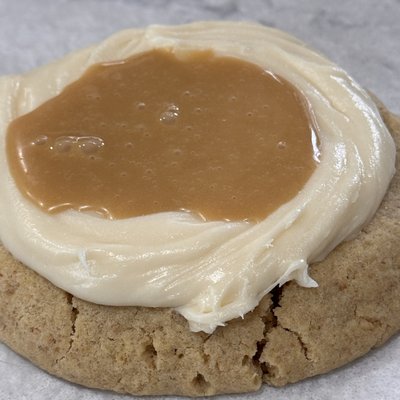 Salted Caramel Cheesecake Cookies
