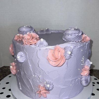 8” Round Cake (serves 20-25)