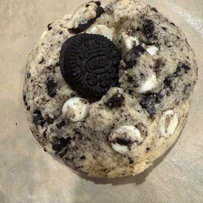 Cookies & Cream Cookie