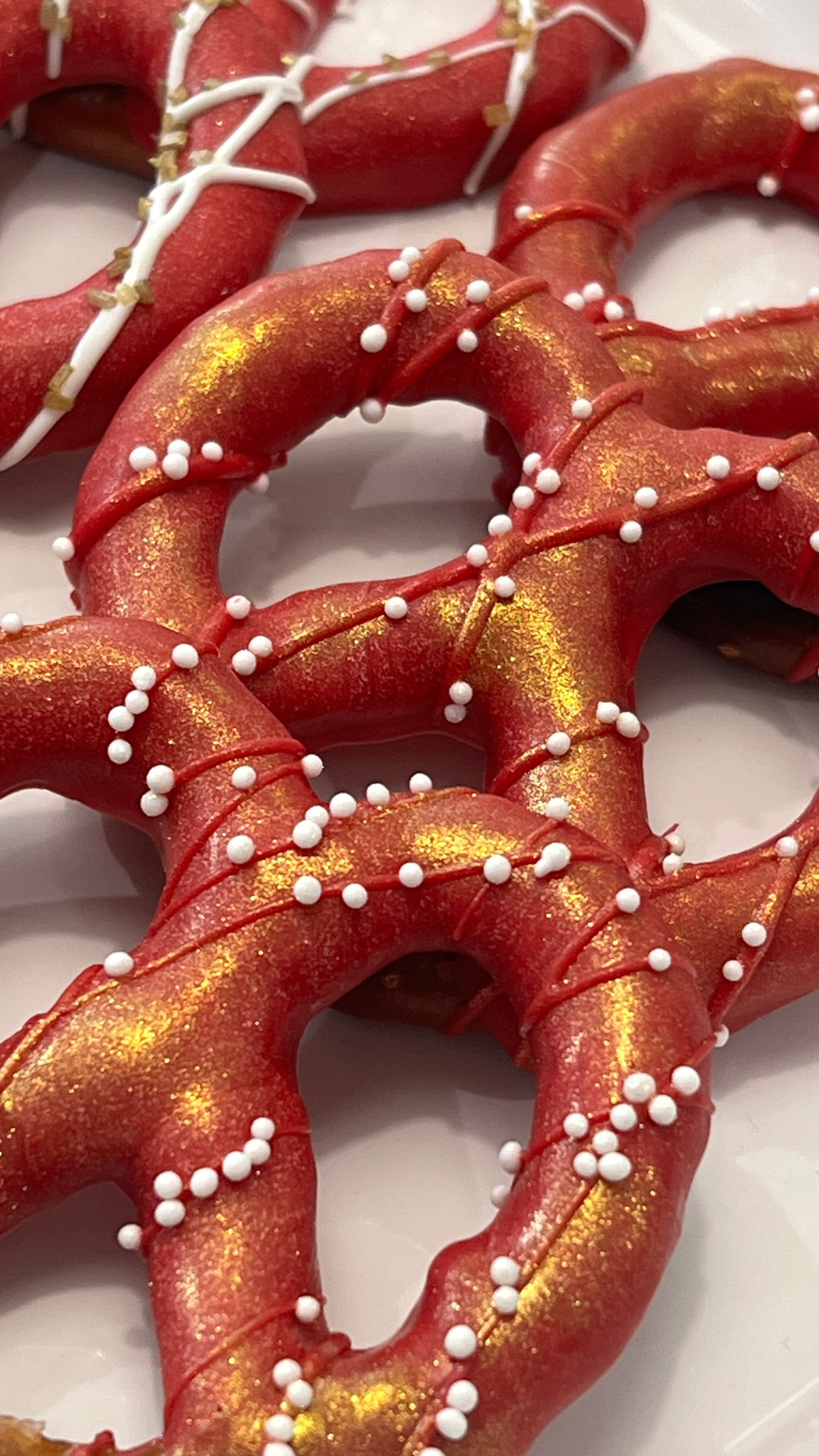 Chocolate Covered Pretzels (Rods or Twist)
