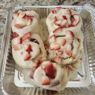 Strawberry Cheesecake Rolls