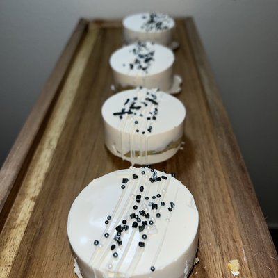 Classic Cake Pucks - Dozen