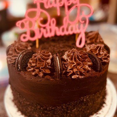 Chocolate Cookies And Cream Cake 