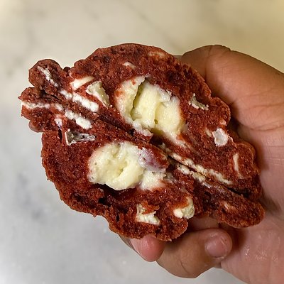 Red Velvet Cheesecake Cookies
