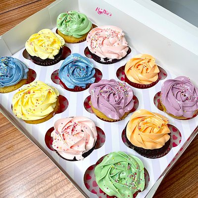 Box Of 12 Cupcakes 
