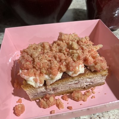Mini Strawberry Crunch Churro Cheesecake