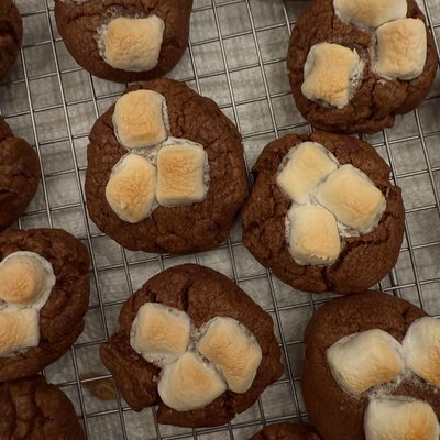 Hot Chocolate Cookies