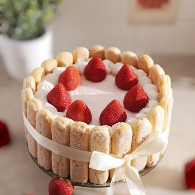 Strawberry Charlotte Cake