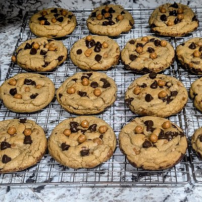 Chocolate Chip Caramel Bit Cookies