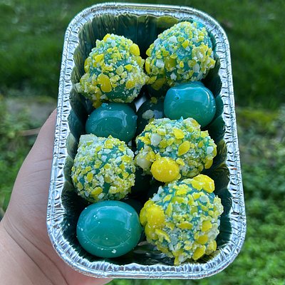 half blue razz X half lemonheads 🍋 