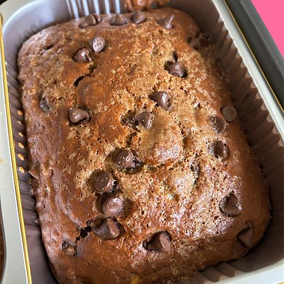 Chocolate Chip Banana Bread topped w/ Light Brown Sugar, Cinnamon, & Nutmeg | Full Loaf