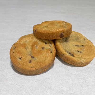 4oz Gourmet Chocolate Chip Cookies