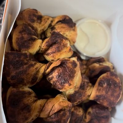 Cinna-Bows