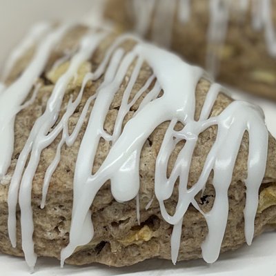 1/2 Dozen Apple Cinnamon Sourdough Scones 