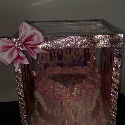8inch Heart Cake With Extreme Bling Box Keepsake 