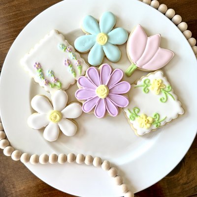 Variety Spring Flowers - Dozen