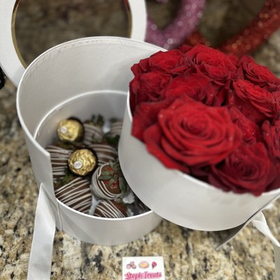 Two Tier Circle Box - White