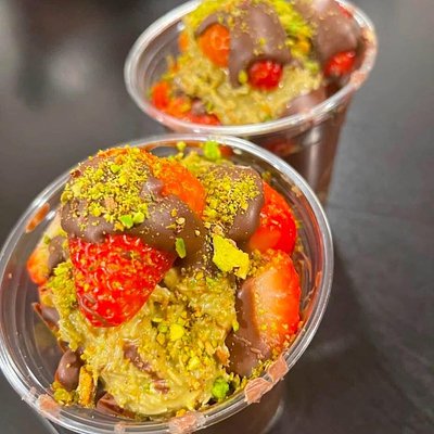 Strawberry Dubai Cup