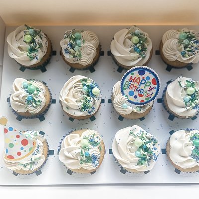 One Dozen (12) Classic Cupcakes