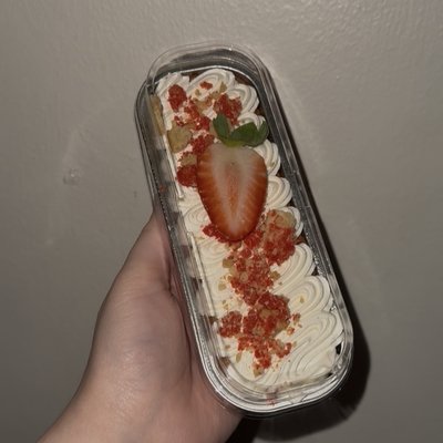 Strawberry Crunch Cake