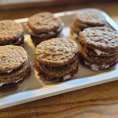 Oatmeal Cream Sandwhiches 