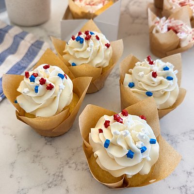 Vanilla Cupcakes (4)