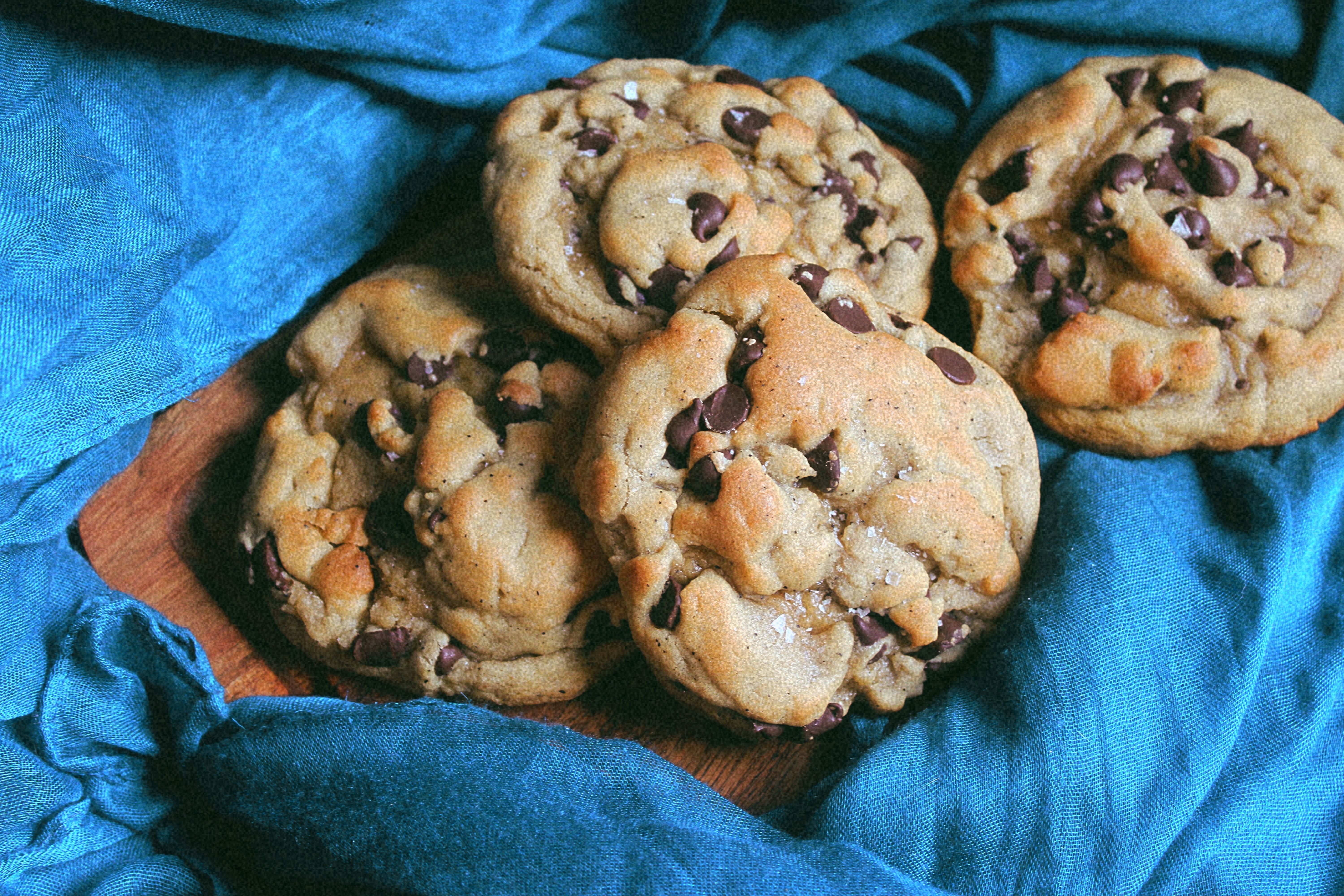 Lou's Chocolate Chip - 4 Count