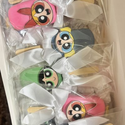 Cake Popsicles (6count) 
