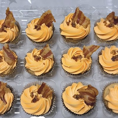 Golden Maple French Toast Cupcake