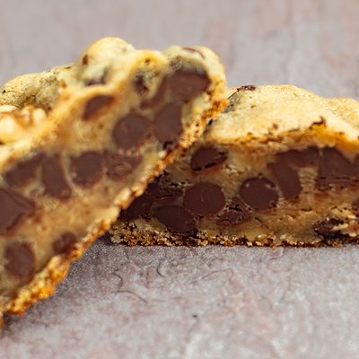 NY Bakery Style Cookies Walnut  Chocolate Chip Box Of 4 