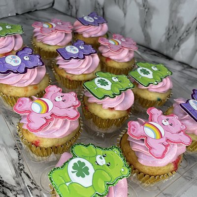 Dozen Custom Cupcakes 