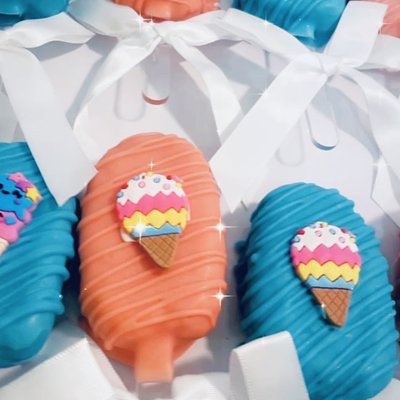 Cake Pops / cakesicle 